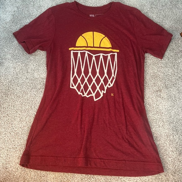 Cleveland cavs basketball tee - Picture 2 of 4